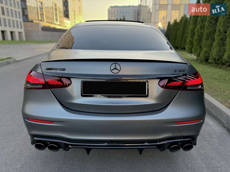 Седан Mercedes-Benz E-Class 2022 в Днепре