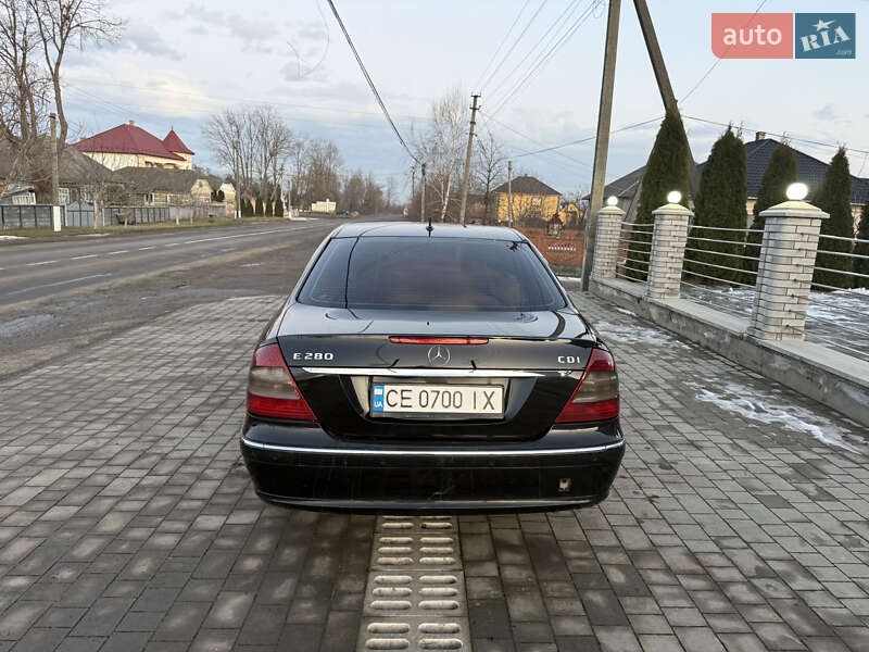 Седан Mercedes-Benz E-Class 2006 в Новоселице