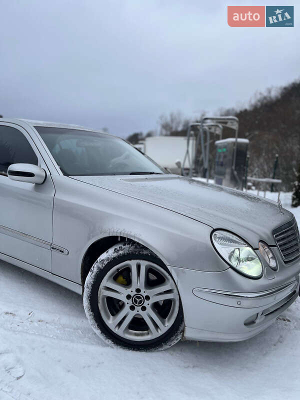 Mercedes-Benz E-Class 2003