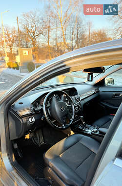 Седан Mercedes-Benz E-Class 2010 в Долине