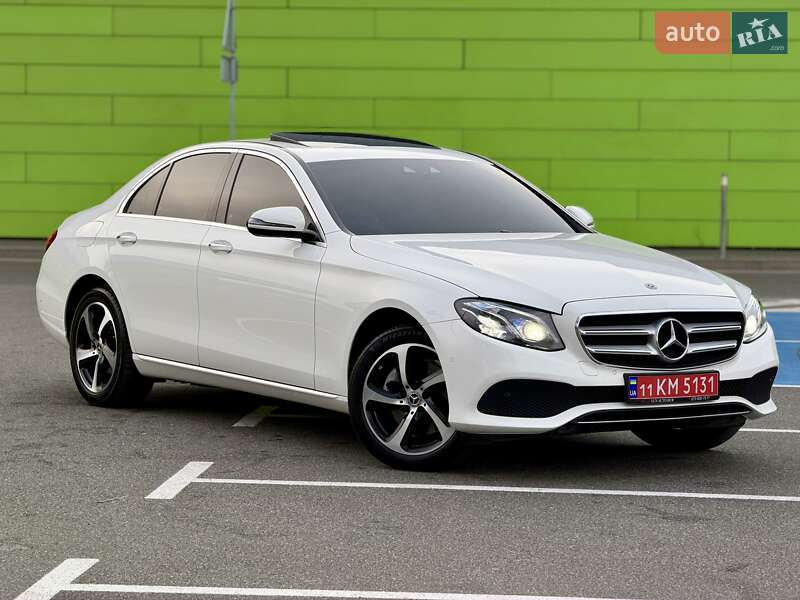 Седан Mercedes-Benz E-Class 2017 в Киеве