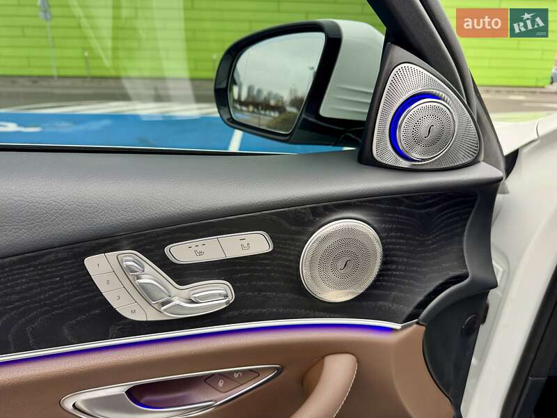 Седан Mercedes-Benz E-Class 2017 в Киеве