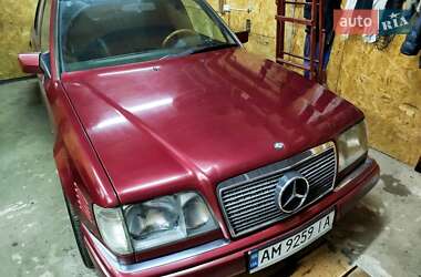 Седан Mercedes-Benz E-Class 1995 в Житомире