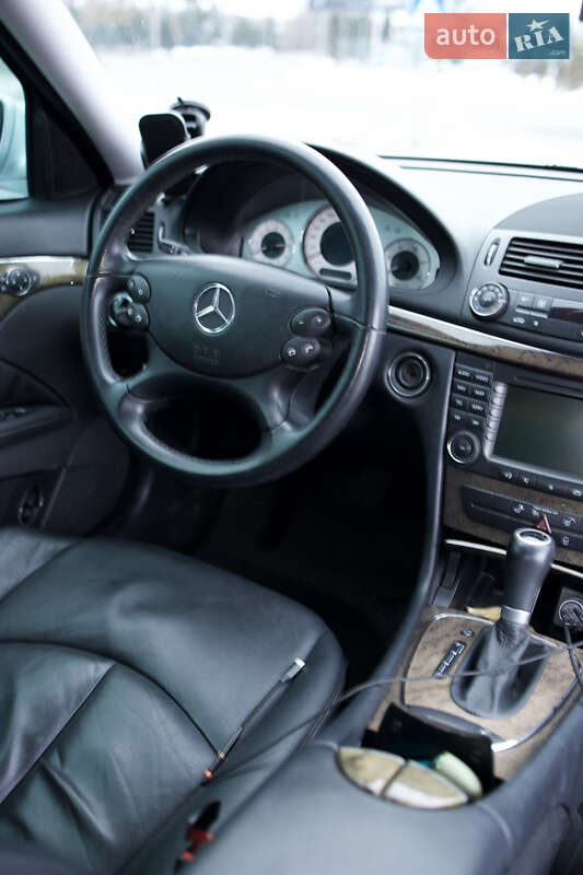 Седан Mercedes-Benz E-Class 2008 в Полтаве