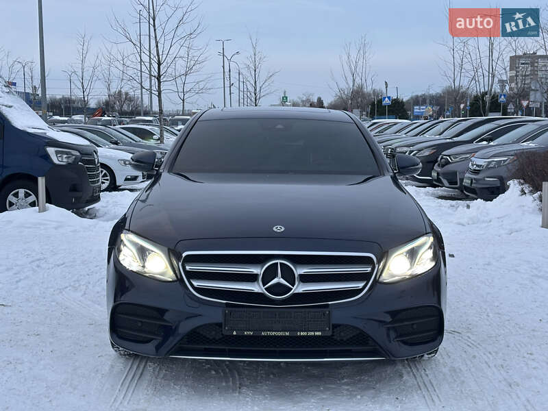 Седан Mercedes-Benz E-Class 2017 в Киеве