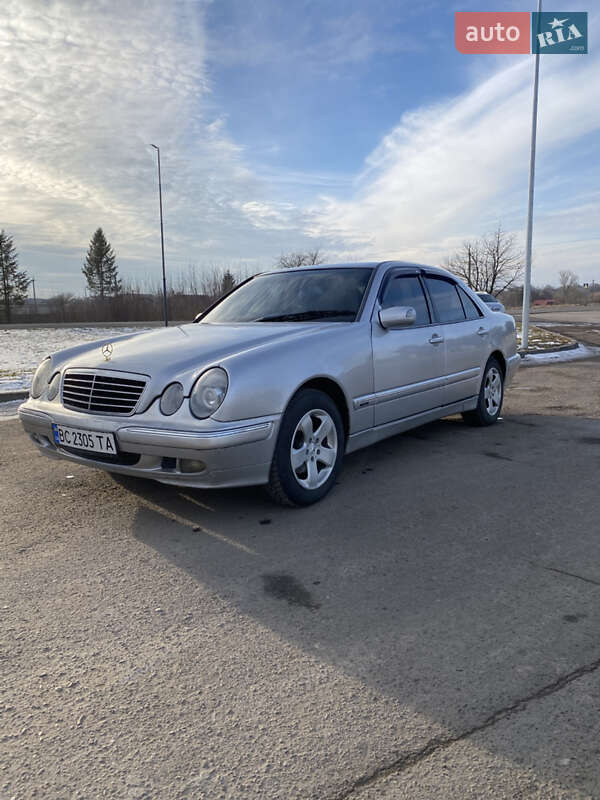Седан Mercedes-Benz E-Class 1996 в Івано-Франківську