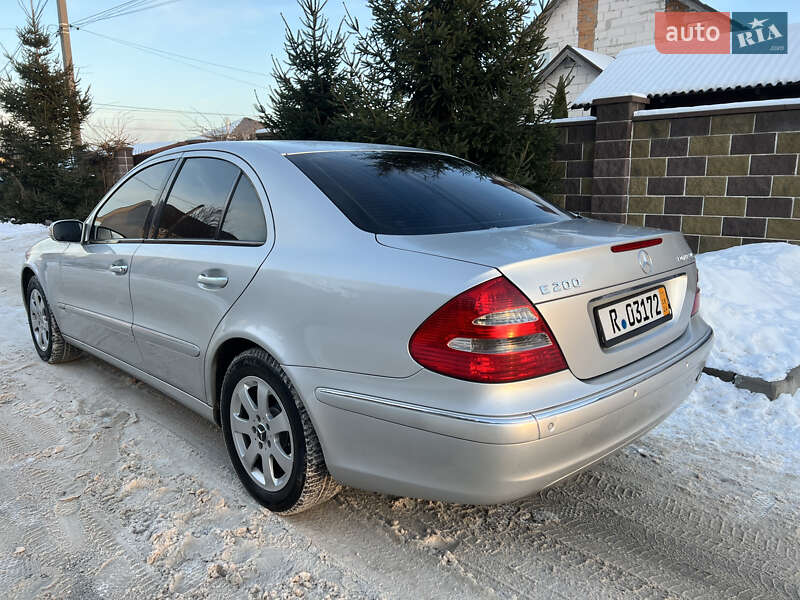 Седан Mercedes-Benz E-Class 2004 в Киеве фото 10 Седан Mercedes-Benz E-Class 2004 в Киеве