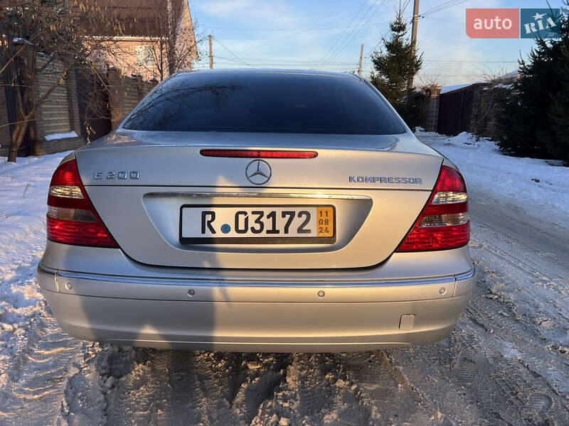 Седан Mercedes-Benz E-Class 2004 в Киеве фото 30 Седан Mercedes-Benz E-Class 2004 в Киеве