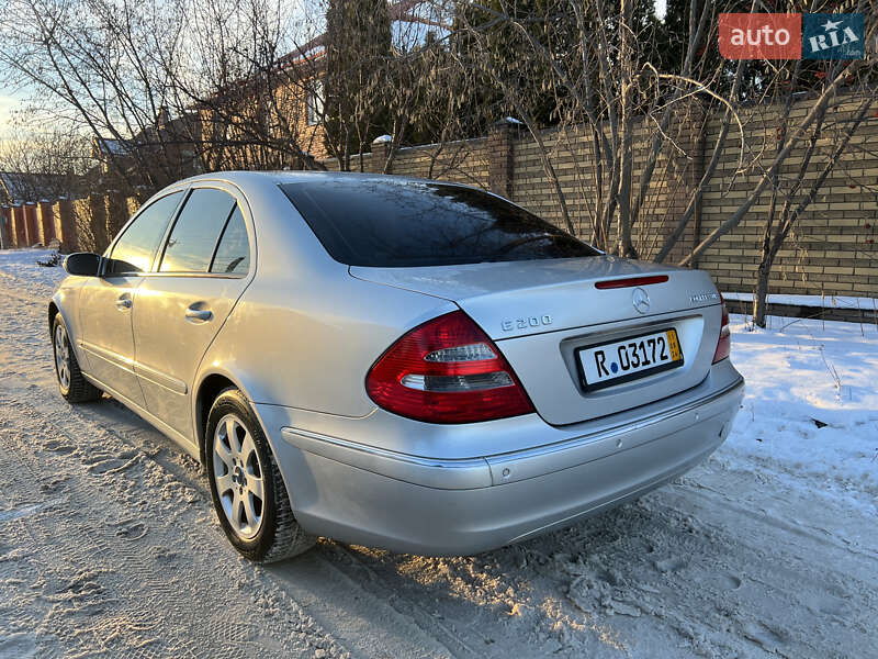 Седан Mercedes-Benz E-Class 2004 в Киеве фото 33 Седан Mercedes-Benz E-Class 2004 в Киеве