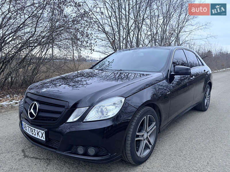 Седан Mercedes-Benz E-Class 2010 в Вашковцах фото 3 Седан Mercedes-Benz E-Class 2010 в Вашковцах