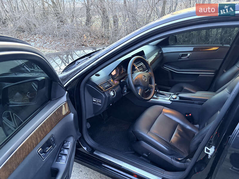 Седан Mercedes-Benz E-Class 2010 в Вашковцах фото 7 Седан Mercedes-Benz E-Class 2010 в Вашковцах