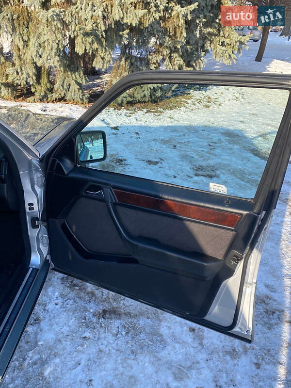 Універсал Mercedes-Benz E-Class 1995 в Києві фото 9 Універсал Mercedes-Benz E-Class 1995 в Києві