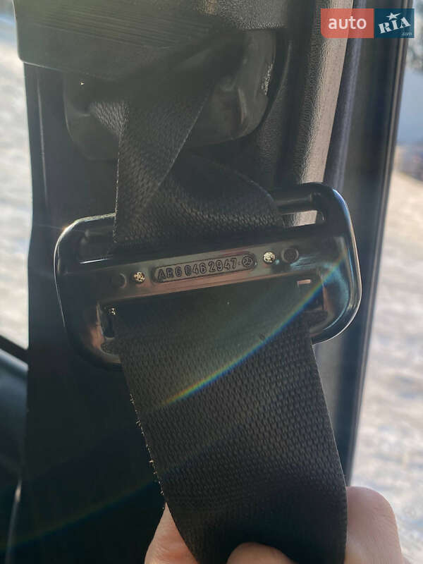 Універсал Mercedes-Benz E-Class 1995 в Києві фото 44 Універсал Mercedes-Benz E-Class 1995 в Києві