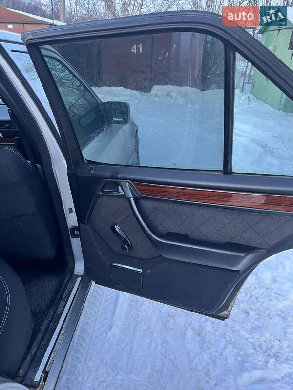 Седан Mercedes-Benz E-Class 1994 в Василькове