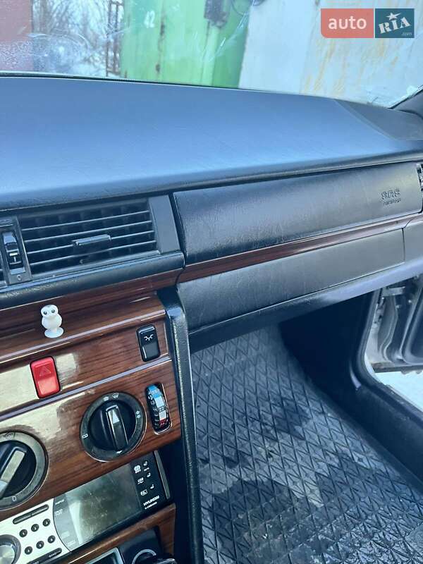 Седан Mercedes-Benz E-Class 1994 в Василькове