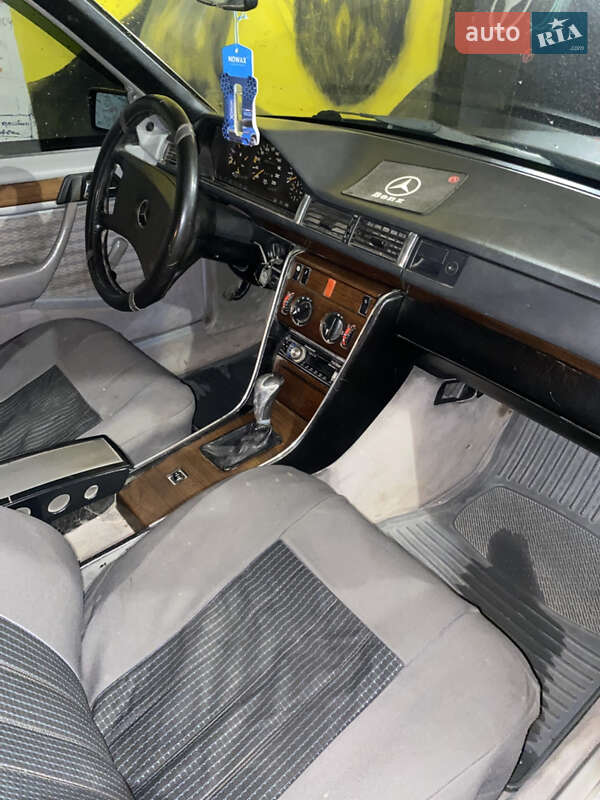 Седан Mercedes-Benz E-Class 1990 в Каменец-Подольском фото 12 Седан Mercedes-Benz E-Class 1990 в Каменец-Подольском