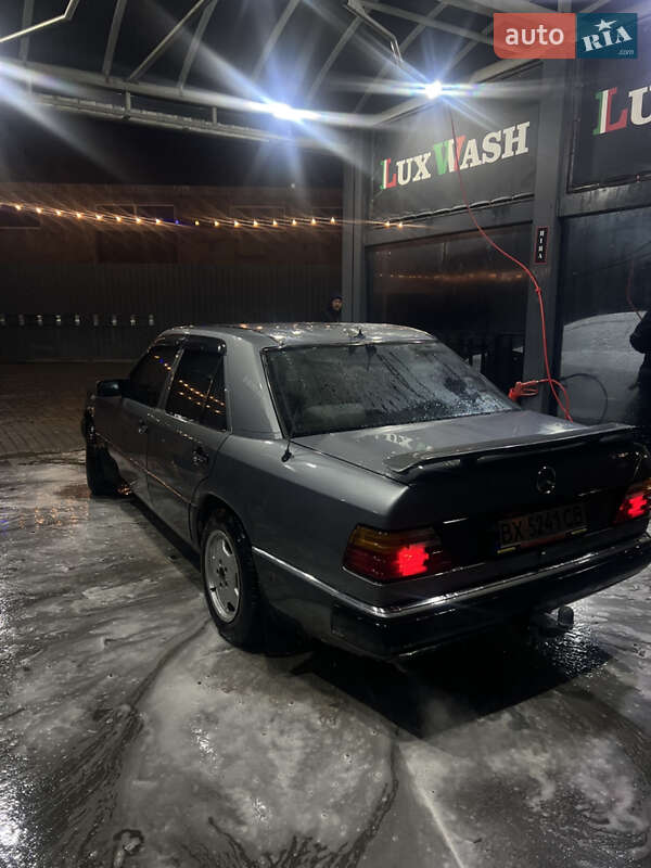 Седан Mercedes-Benz E-Class 1990 в Каменец-Подольском фото 15 Седан Mercedes-Benz E-Class 1990 в Каменец-Подольском