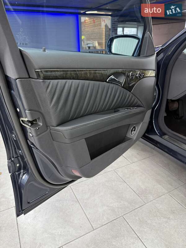 Седан Mercedes-Benz E-Class 2005 в Одесі фото 17 Седан Mercedes-Benz E-Class 2005 в Одесі