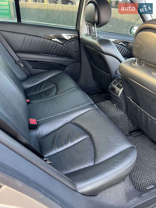 Седан Mercedes-Benz E-Class 2005 в Киеве