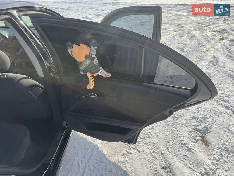 Седан Mercedes-Benz E-Class 2004 в Ходореві фото 27 Седан Mercedes-Benz E-Class 2004 в Ходореві