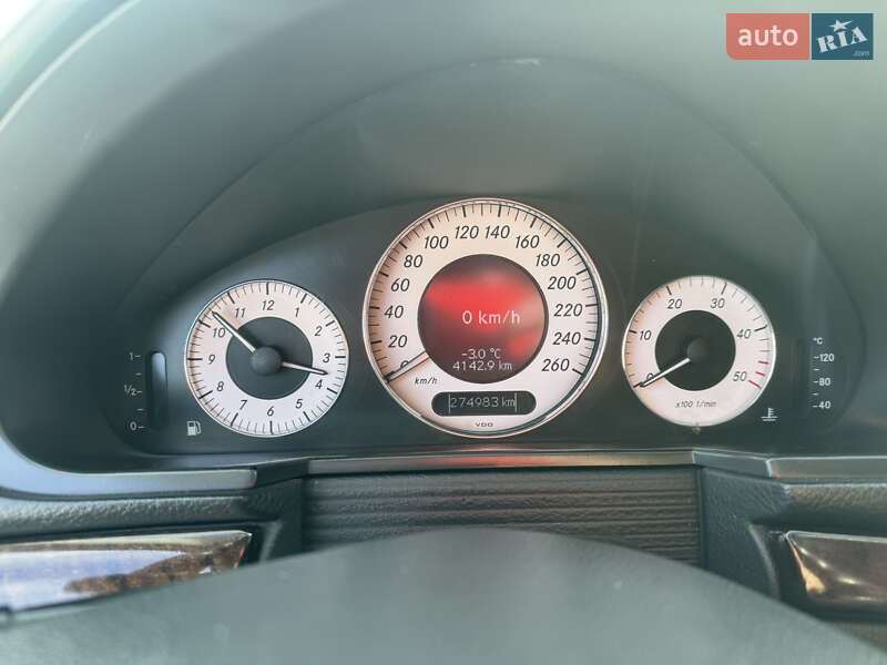 Седан Mercedes-Benz E-Class 2004 в Ходореві фото 38 Седан Mercedes-Benz E-Class 2004 в Ходореві