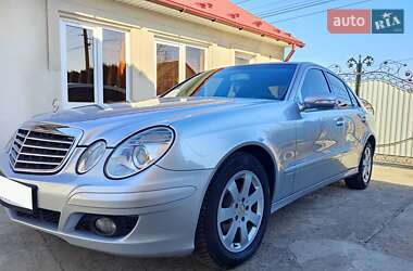 Седан Mercedes-Benz E-Class 2007 в Черновцах