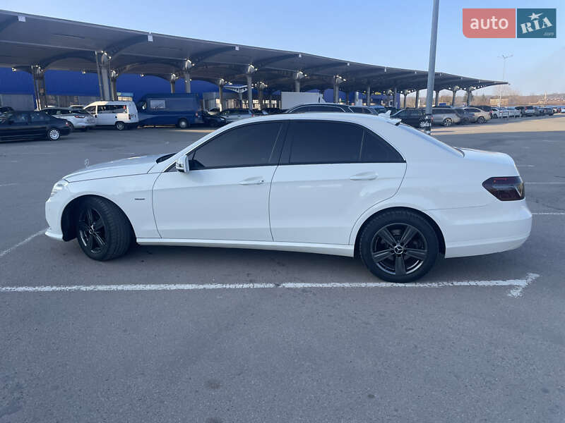 Седан Mercedes-Benz E-Class 2009 в Кам'янець-Подільському фото 39 Седан Mercedes-Benz E-Class 2009 в Кам'янець-Подільському