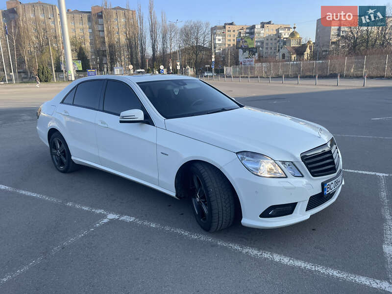 Седан Mercedes-Benz E-Class 2009 в Кам'янець-Подільському фото 51 Седан Mercedes-Benz E-Class 2009 в Кам'янець-Подільському