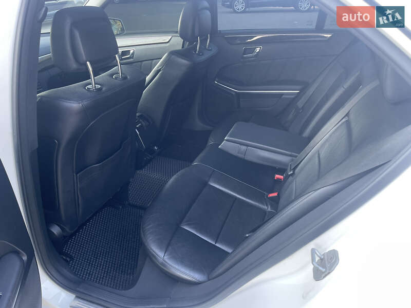 Седан Mercedes-Benz E-Class 2009 в Кам'янець-Подільському фото 77 Седан Mercedes-Benz E-Class 2009 в Кам'янець-Подільському