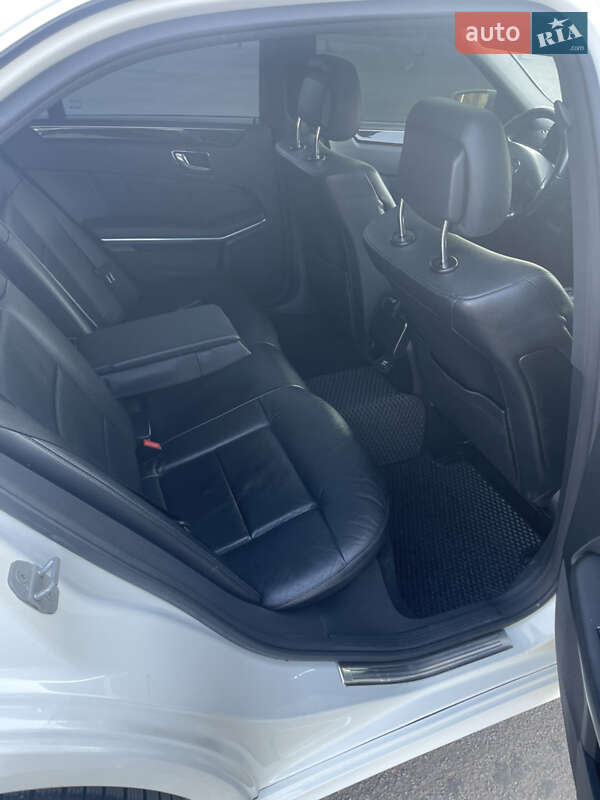 Седан Mercedes-Benz E-Class 2009 в Кам'янець-Подільському фото 90 Седан Mercedes-Benz E-Class 2009 в Кам'янець-Подільському