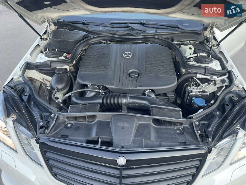Седан Mercedes-Benz E-Class 2009 в Кам'янець-Подільському фото 98 Седан Mercedes-Benz E-Class 2009 в Кам'янець-Подільському