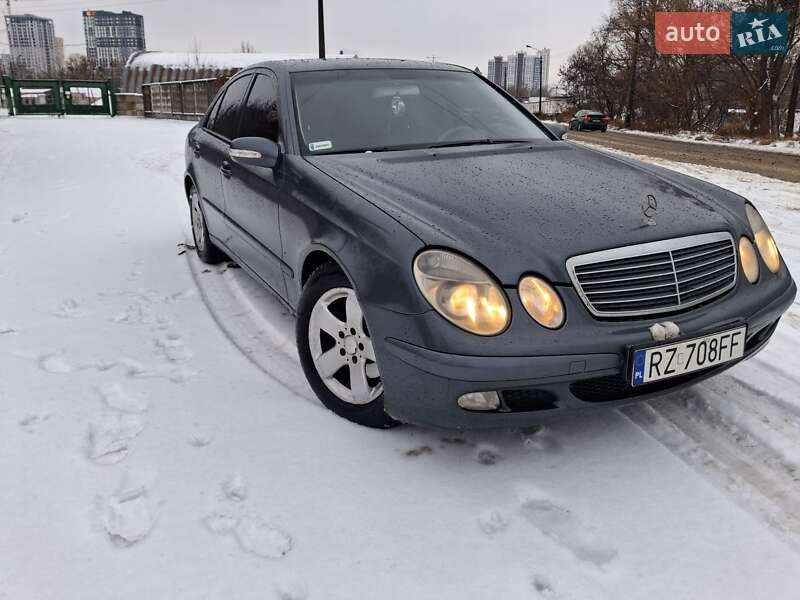 Mercedes-Benz E-Class 2003