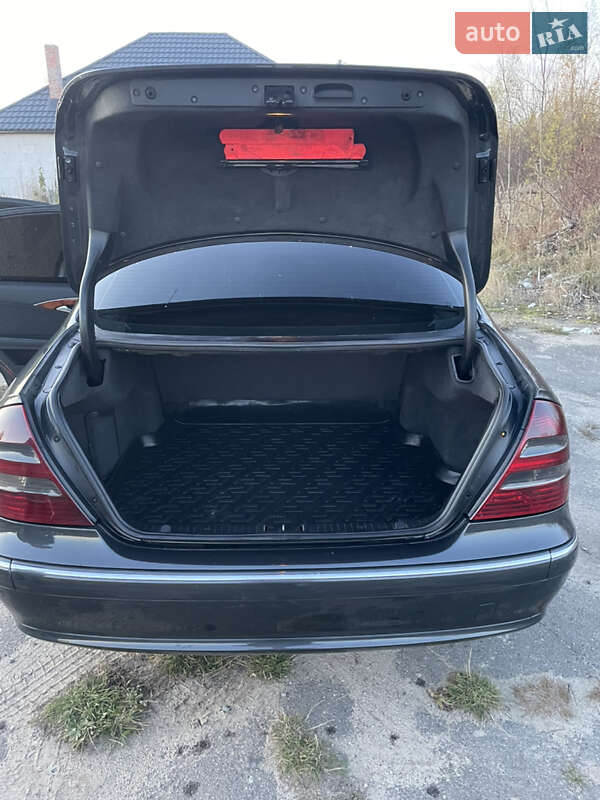 Седан Mercedes-Benz E-Class 2004 в Любомле фото 25 Седан Mercedes-Benz E-Class 2004 в Любомле