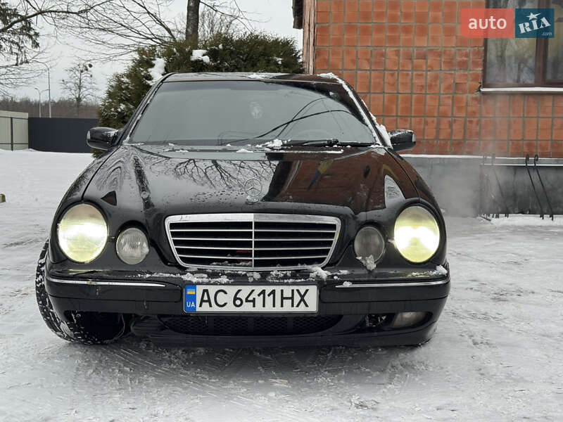 Mercedes-Benz E-Class 2001