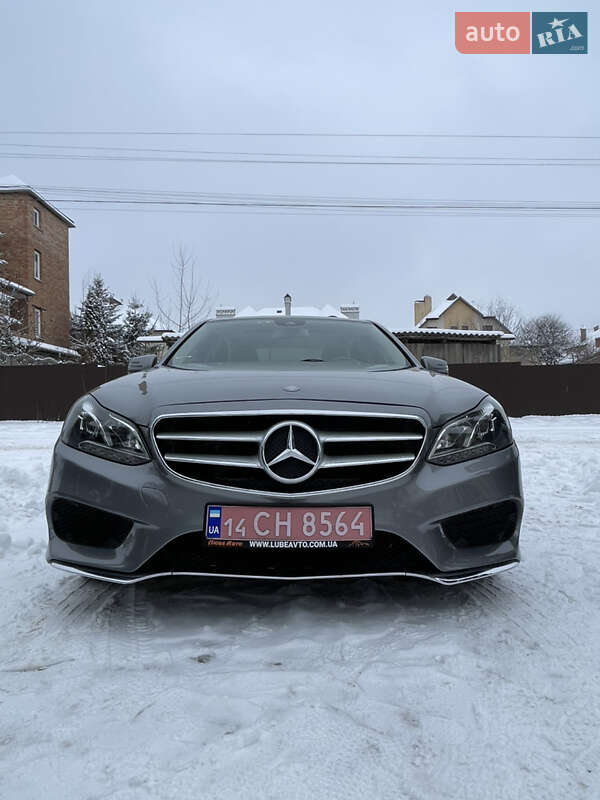 Седан Mercedes-Benz E-Class 2014 в Львове
