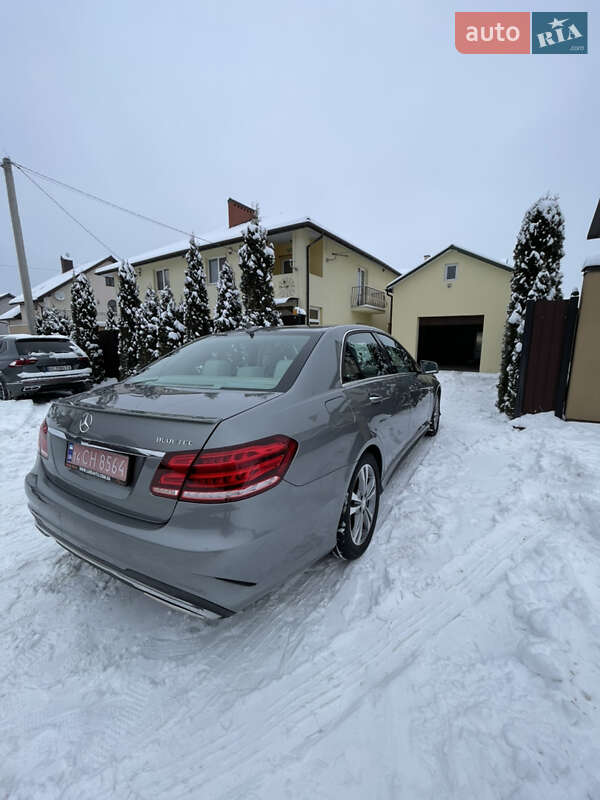 Седан Mercedes-Benz E-Class 2014 в Львове