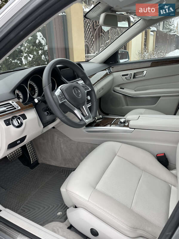 Седан Mercedes-Benz E-Class 2014 в Львове