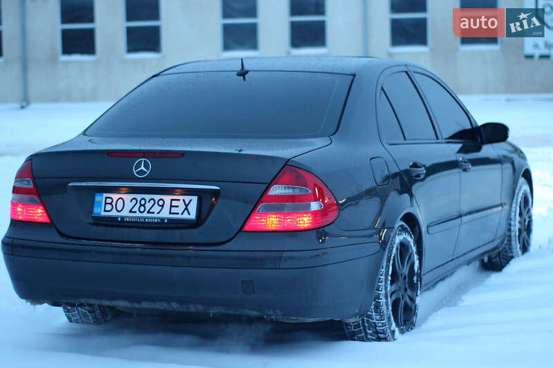 Седан Mercedes-Benz E-Class 2002 в Кременці
