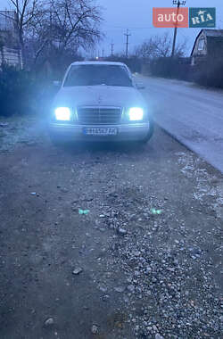Седан Mercedes-Benz E-Class 1995 в Южном
