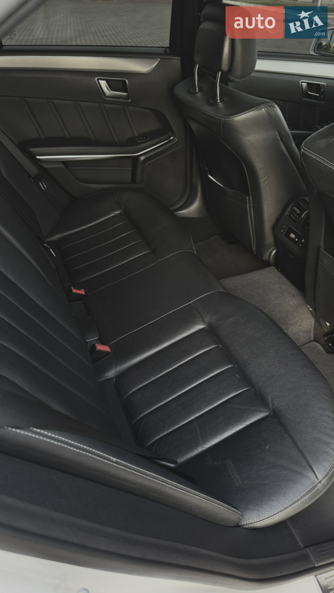 2013 Mercedes-Benz E-klasse - мініатюра 21