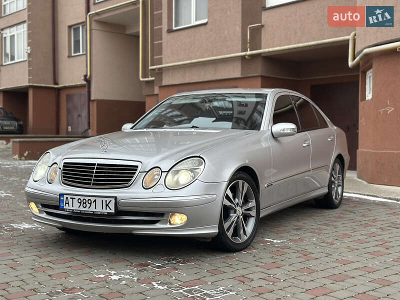 Mercedes-Benz E-Class 2005 Mercedes-Benz E-Class 2005