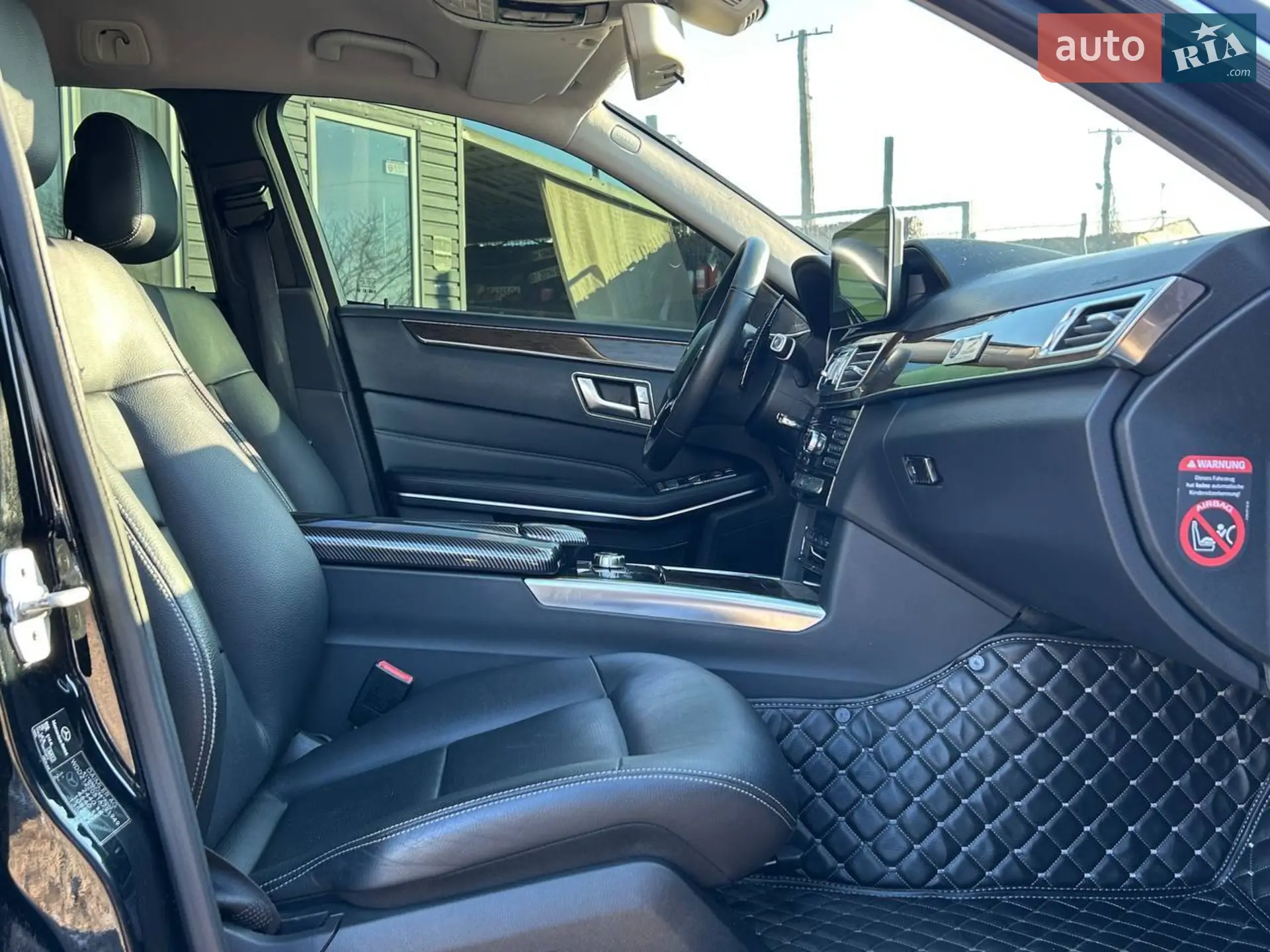 2013 Mercedes-Benz E-klasse - мініатюра 35