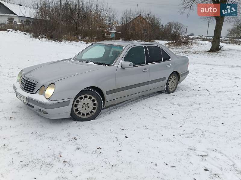 Mercedes-Benz E-Class 2001