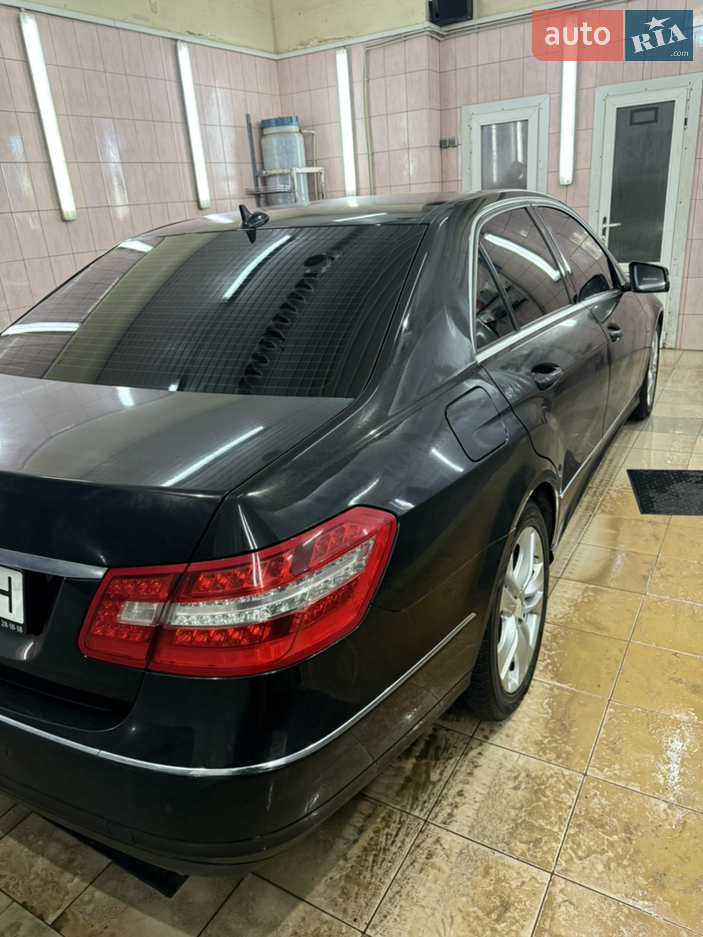 2010 Mercedes-Benz E-klasse - мініатюра 5
