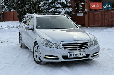 Универсал Mercedes-Benz E-Class 2010 в Киеве