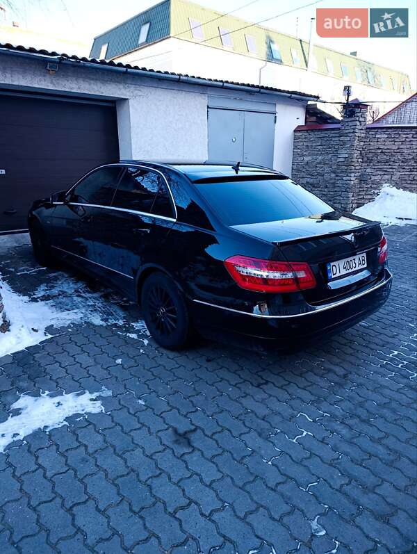 Седан Mercedes-Benz E-Class 2009 в Луцке