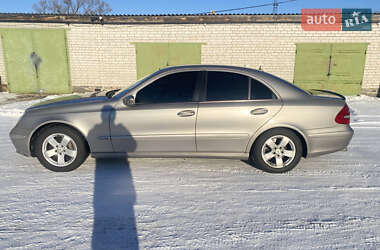 Седан Mercedes-Benz E-Class 2003 в Брусилове