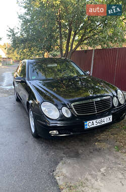Седан Mercedes-Benz E-Class 2003 в Каневе