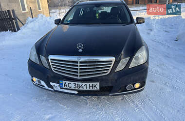 Універсал Mercedes-Benz E-Class 2010 в Луцьку