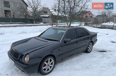 Седан Mercedes-Benz E-Class 1996 в Мукачевому